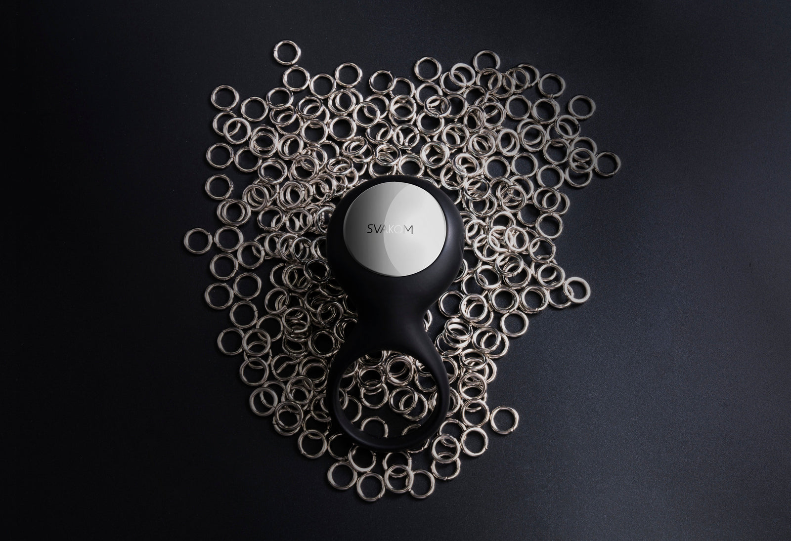 Svakom - Tyler Rechargeable Vibrating Cock Ring