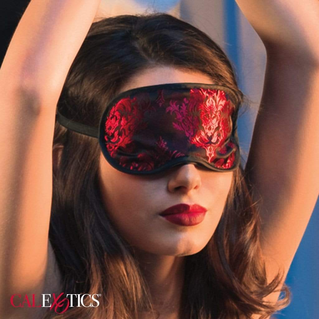 California Exotics - Scandal Blackout Eye Mask (Red) - Mask (Blind) Durio.sg