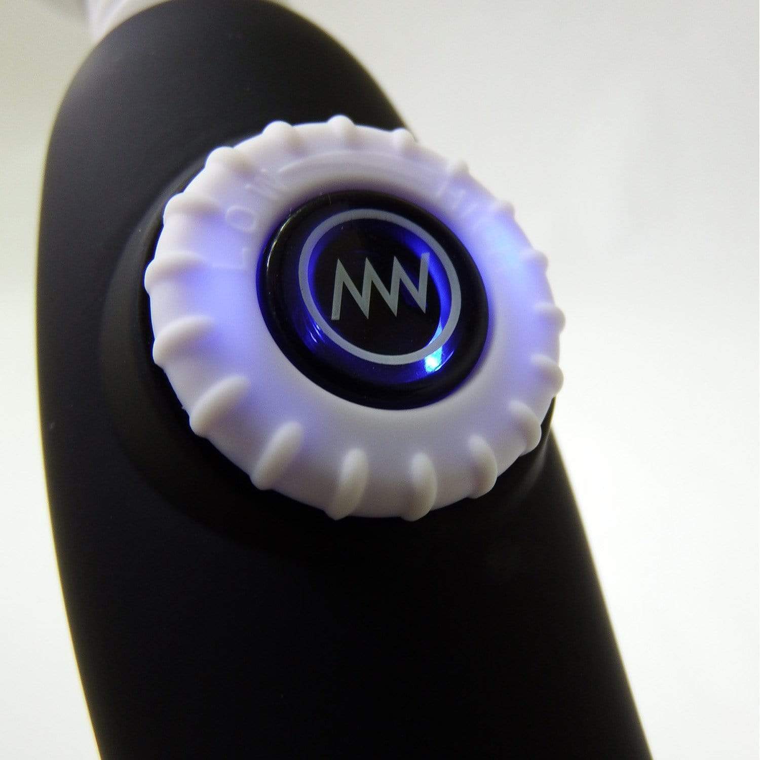 Wild One - Kura Denma 3 Wand Massager (Black) - Wand Massagers (Vibration) Non Rechargeable Durio.sg