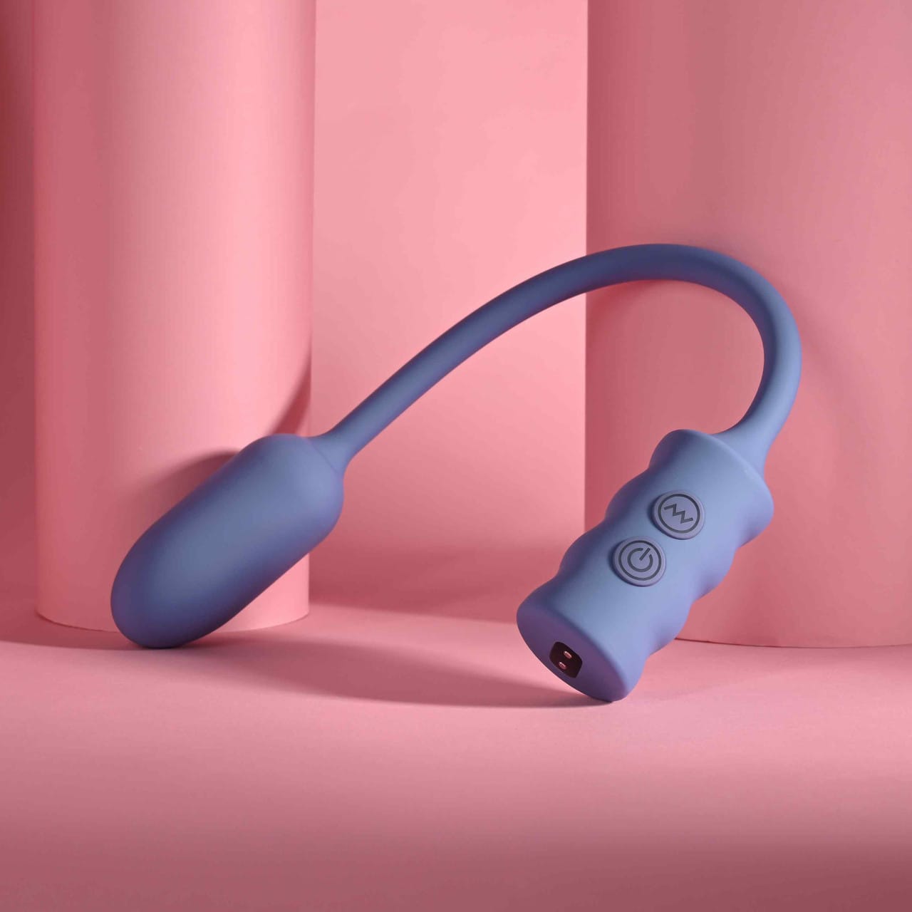 Gender X - Egg-streme Rechargeable Clitoral Vibrating Egg (Blue) GX1004 Durio.sg