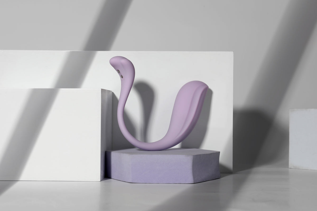 Svakom - Phoenix Neo 2 App-Controlled Wearable Couples Vibrator