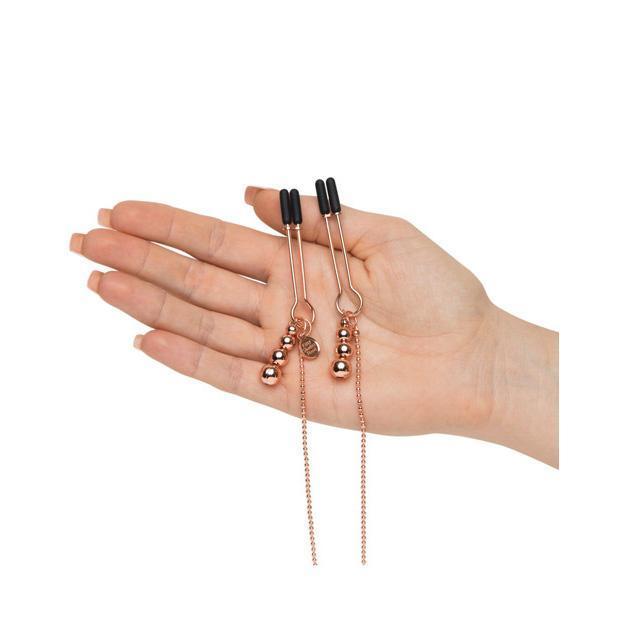 Fifty Shades Freed - All Sensation Nipple & Clitoral Chain (Gold) -  Nipple Clamps (Non Vibration)  Durio.sg