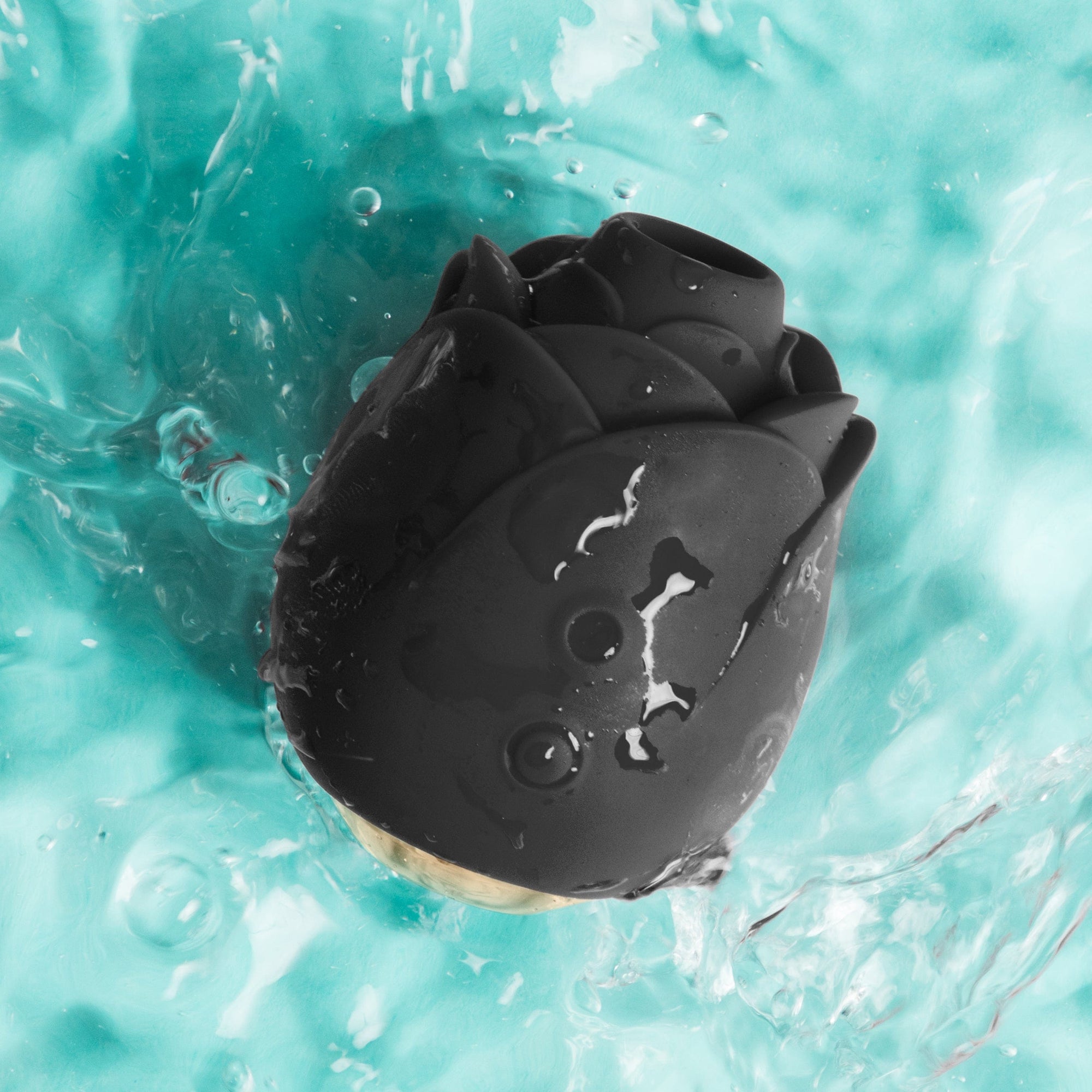 Fifty Shades of Grey - Black Rose Clitoral Air Stimulator (Black) -  Clit Massager (Vibration) Rechargeable  Durio.sg