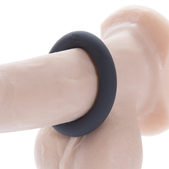 Fifty Shades of Grey - Feel It, Baby! Vibrating Cock Ring -  Silicone Cock Ring (Vibration) Non Rechargeable  Durio.sg
