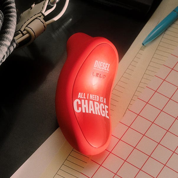 LELO - Diesel Sona Cruise Vibrating Clit Massager (Red) -  Clit Massager (Vibration) Rechargeable  Durio.sg