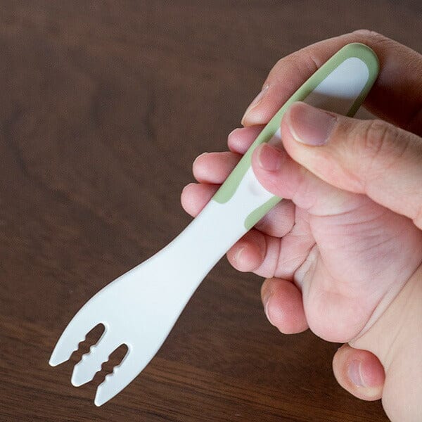 Richell - T.L.I Stage 3 Baby Self Feeding Spoon and Fork Set -  Baby Spoon and Fork  Durio.sg