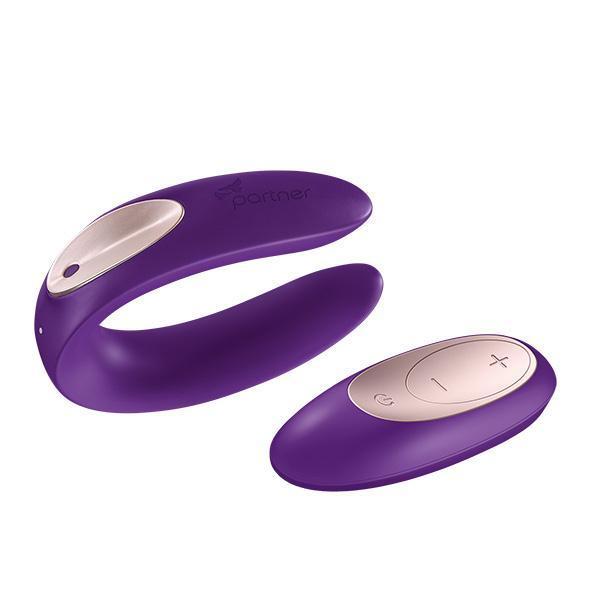 Satisfyer - Partner Double Plus Remote Control Couples Massager (Purple) -  Couple&#39;s Massager (Vibration) Rechargeable  Durio.sg