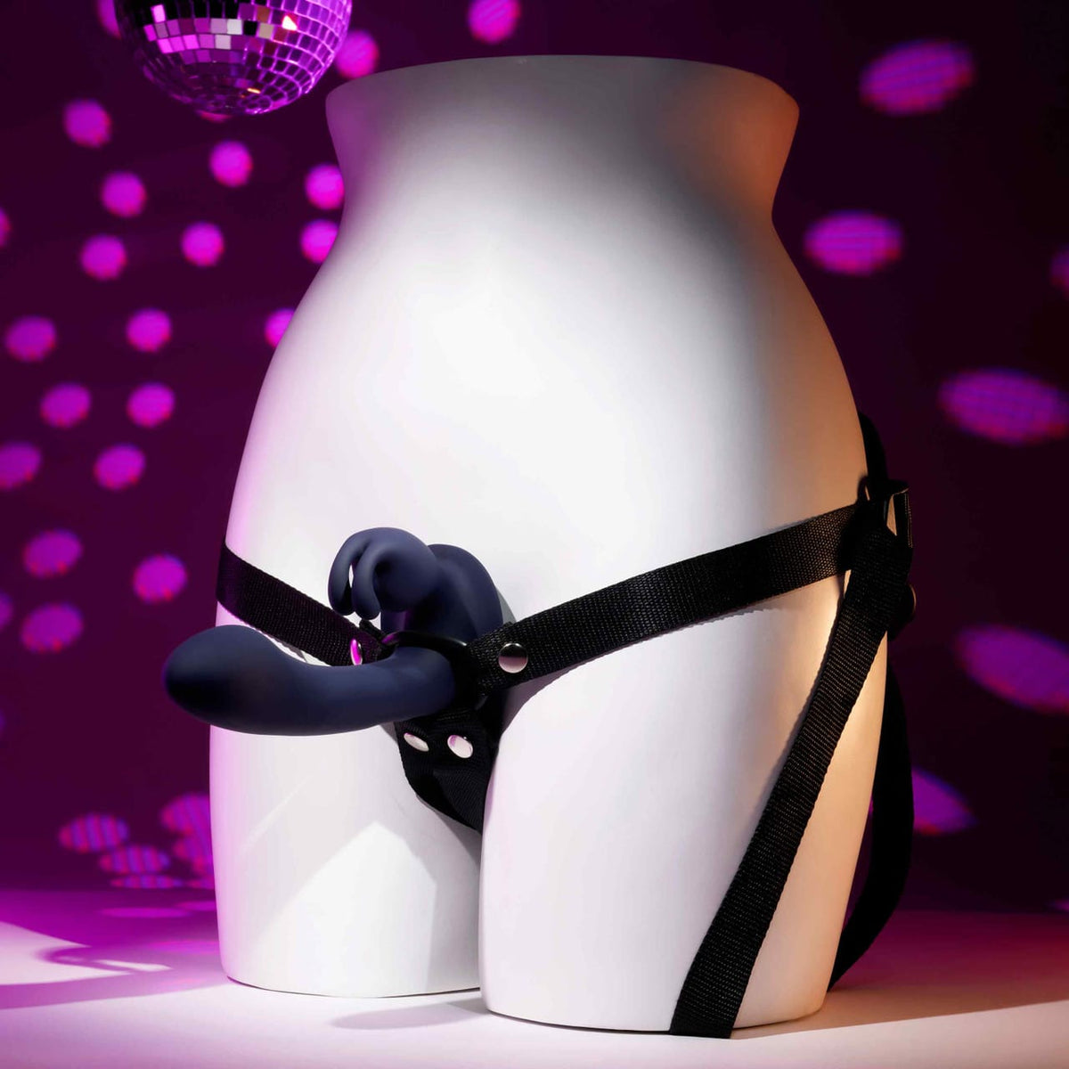 Evolved - Giving Vibes Remote-Controlled Strap-On Vibrator (Black) EV1214 Durio.sg