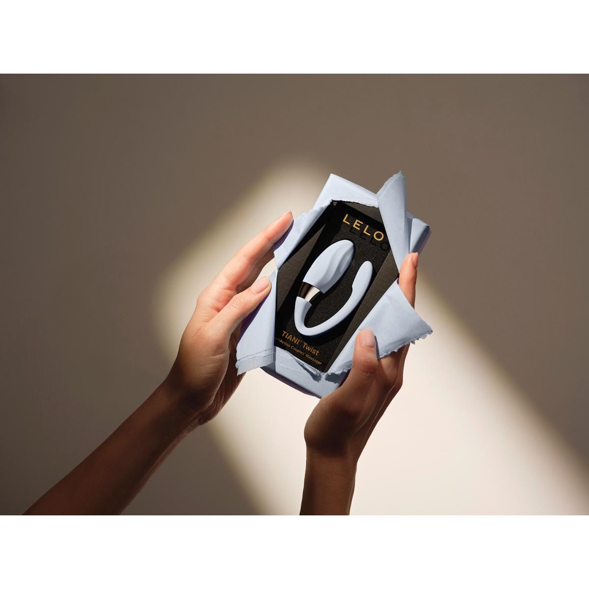 LELO - Tiani Twist App Controlled Dual Action Couples Massager Durio.sg