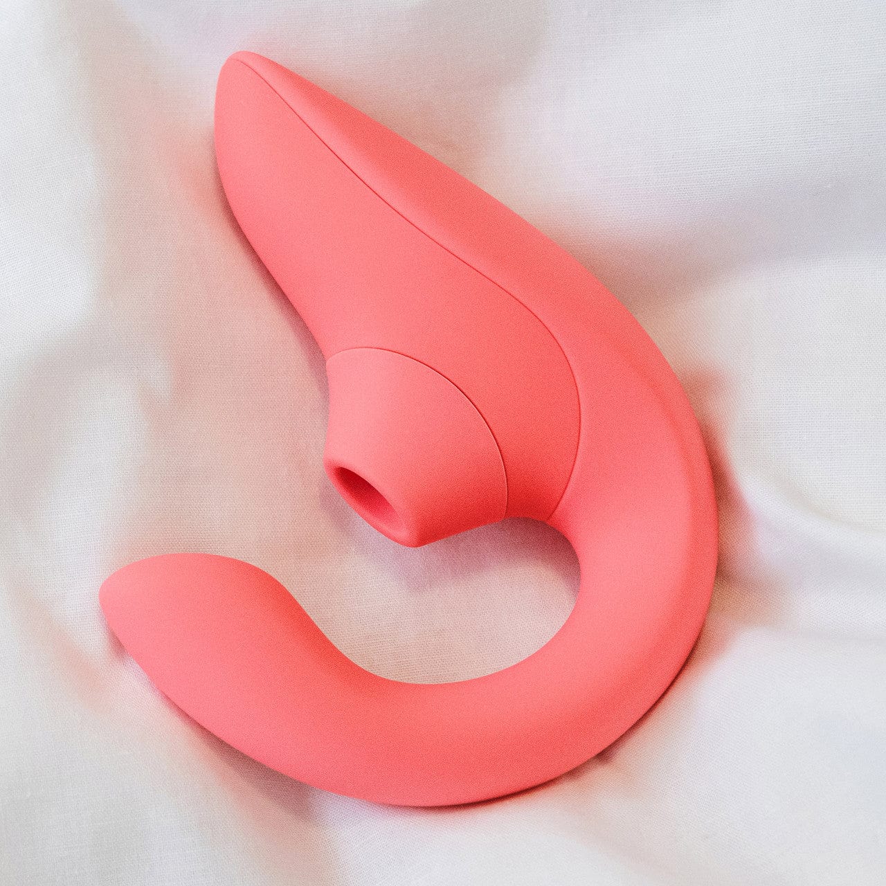 Womanizer - Blend The Original Clitoral Clit Stimulator with G Spot Dildo CherryAffairs