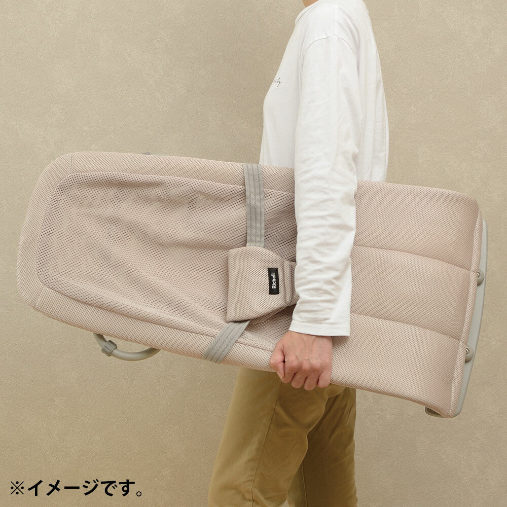 Richell - เครื่องเด้งเด็กแบบพกพา